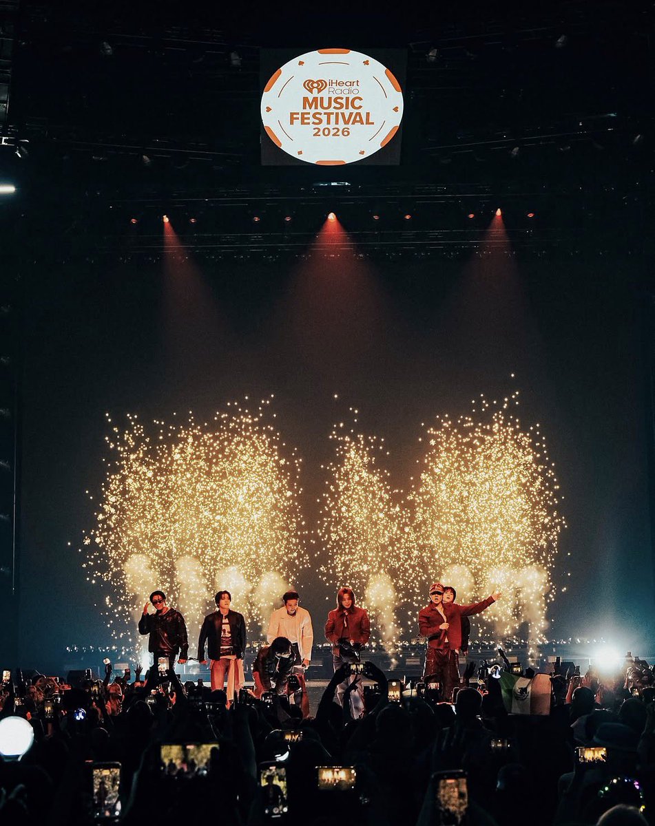 cvrvthyjin's tweet photo. 뭐가 뭔지 이렇게 하는게 맞는고야???

I am voting for #ARIASBTS at the 2026 ARIA Music Awards. https://t.co/EieJuDhzJZ