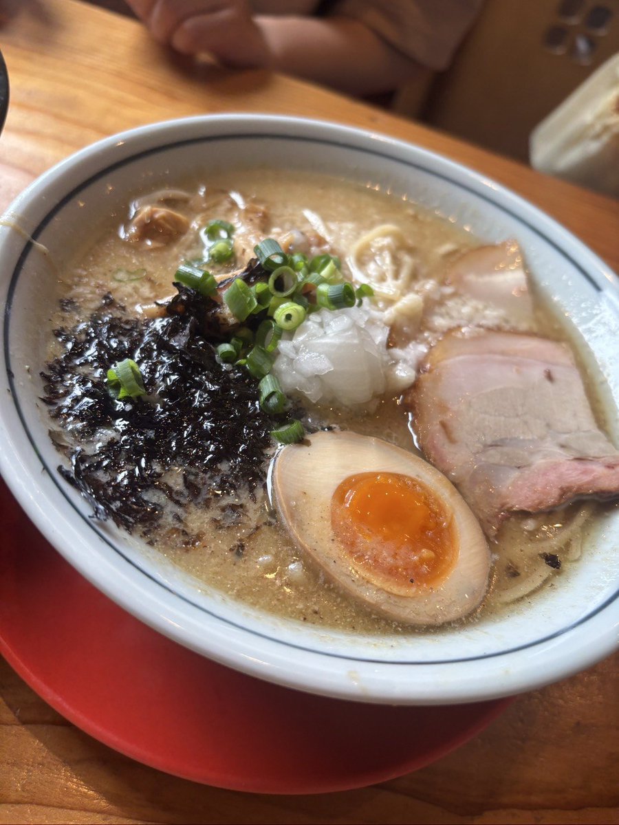 akibadaiou's tweet photo. 今日はラーメンでしめまーす
皆さま今日もお疲れ様でしたー
かんぱーい🍻🍻 https://t.co/faf0eCLcfq