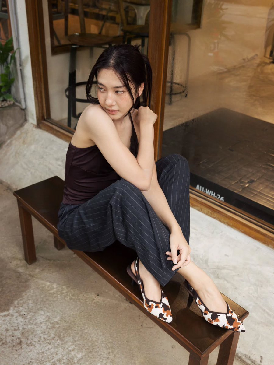 Jorin_4eve_fc's tweet photo. Instagram Update 🌻

Posted • | jorinja

(1/2)

rainy mood.
https://t.co/ER2XRaYLq8 #VIVAIAThailand #REWORK

#Jorin4EVE #4EVE https://t.co/yLwtJZYVlO