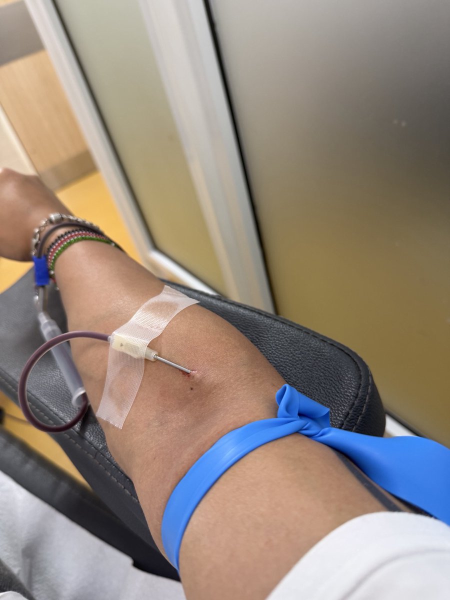 Alfayaz11's tweet photo. Woke up this morning with no plan of donating blood. I was going about my work, actually in a meeting, when a city hospital called asking if I could urgently donate AB+, my blood group as I am a regular donor. I somehow decided to leave and go.

While filling in the form, I asked the nurse what to put under the patient’s name since I didn’t know who it was. She simply said, “Don’t worry, we’ll fill that in. It’s for a little baby who urgently needs the blood.”

What a blessing to start the week this way.