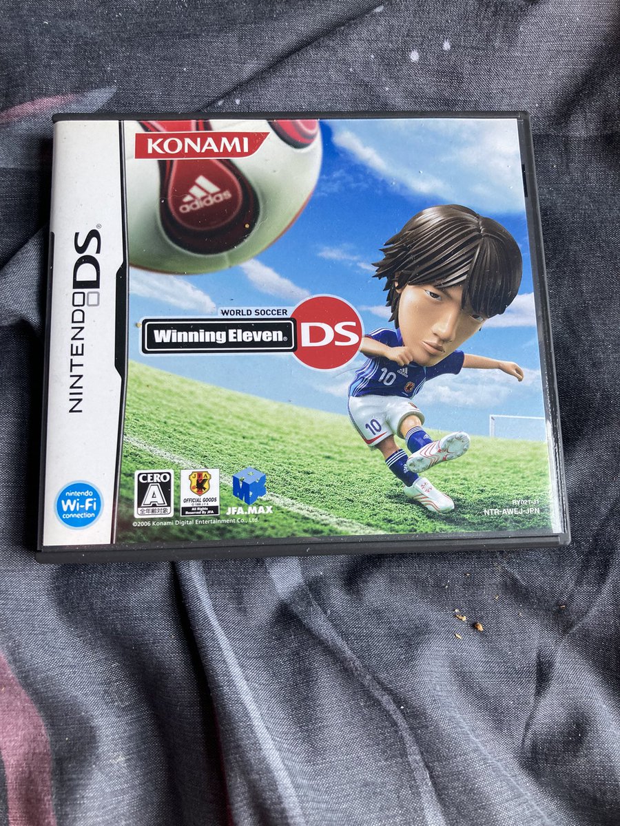 AdrianRavenscr2's tweet photo. Todays #Football game delivery is #WinningEleven or as we know it in the UK #ProEvolutionSoccer for the #NintendoDS that’s football game 126 in my collection 🥳 #Konami #NDS #Nintendo #GamersUnite https://t.co/RL8a2Xoa0h
