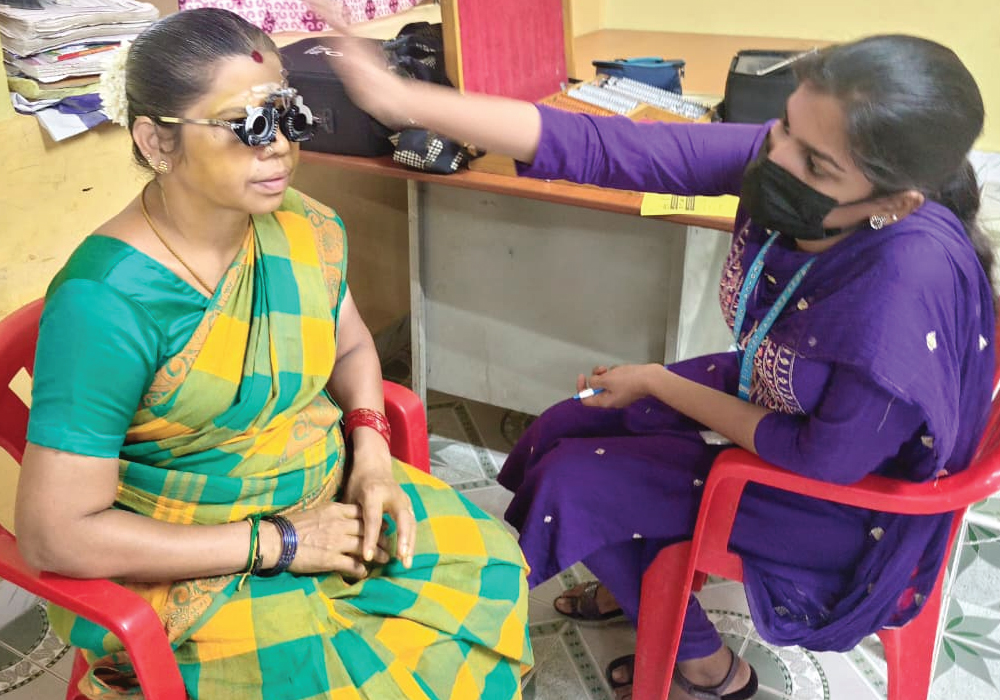 SMmcri's tweet photo. 27-09-2026 ஞாயிற்றுக்கிழமை, மாதா உயர் சிறப்பு மருத்துவமனை மற்றும் திருவள்ளூர் ரோட்டரி சங்கம் இணைந்து நடத்திய இலவச கண் மற்றும் பொது மருத்துவ முகாம்! இம்முகாமில் பங்கு பெற்ற அனைவருக்கும் நன்றியையும் வாழ்த்துக்களையும் தெரிவித்துக்கொள்கிறோம்.
#EyeCheckup #MedicalCamp #Thiruvallur https://t.co/7DUfXz61Fq