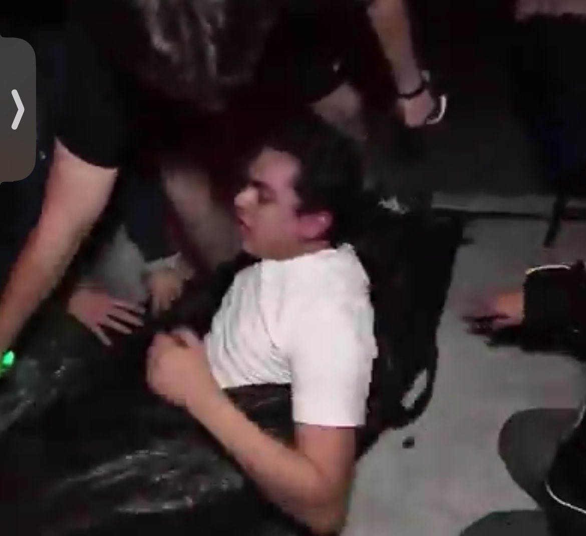 OffLaez777's tweet photo. Alav se puso morado el camello🤣 https://t.co/mpvAshE6ow