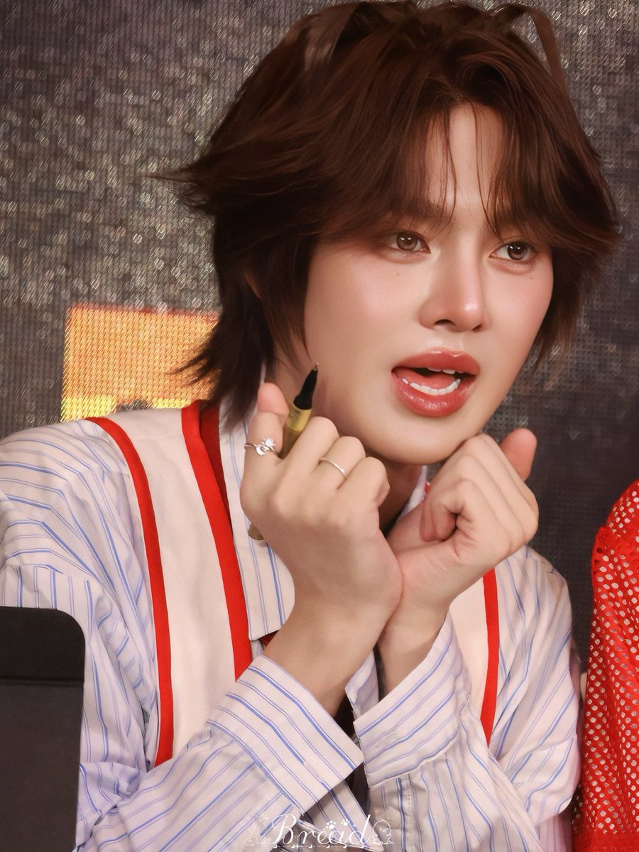 Breadddd666's tweet photo. 🤲🤲

NORTHOTTO BRAND SHARING 
#NorthOttoFansignInChongqing 
#NorthOtto https://t.co/n6iG3QWJ3W