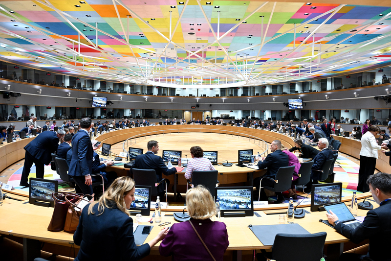 ItalyinEU's tweet photo. 🇮🇹🇪🇺| Il Ministro @SocialMasaf @FrancescoLollo1 è a Bruxelles per la 2 giorni del Consiglio #agrifish.

In agenda oggi, parte #Agricoltura
- #PAC post-2027
- Attivazione fondo riserva olio d'oliva 🫒
-⁠ Situazione del mercato
- ⁠Fertilizzanti

Più info👇🏻
https://t.co/amJnD5RXta https://t.co/KZwDJFoH65