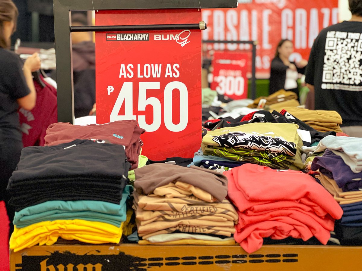 AranetaCity's tweet photo. 🔥 BUM BLACK ARMY SUPERSALE CRAZE! 🔥

Hot deals and up to 50% OFF on pants, shirts, jackets, and more are waiting for you at the 📍 Activity Area, Lower Ground Floor, Farmers Plaza. 🛍️✨

Time to shop, Araneta City-zens! Visit them until 🗓️ October 3. 

#AranetaCity https://t.co/xejaN21Ldb