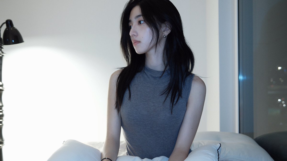 triplescosmos's tweet photo. ♪ Martin Roth - Dolce far niente
Self-Portrait, 소현

#tripleS #트리플에스
#SoHyun #소현 https://t.co/nRuhZTJPbs
