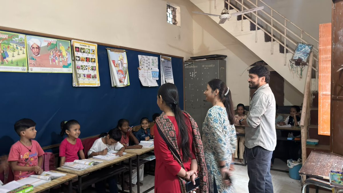 FciGwalimp's tweet photo. भारतीय खाद्य निगम, मंडल कार्यालय, ग्वालियर द्वारा स्वच्छता ही सेवा 2026 अभियान के तहत दिनांक 24.09.2026 को Govt School/Anganwadi Awareness Camp - "Swachhata Gyan Yatra" के अंतर्गत शासकीय प्राथमिक विद्यालय मोती महल खल्लासी पुरा" में स्वच्छता के प्रति जागरूकता हेतु कैंप लगाया गया | https://t.co/63r7CVtaIG