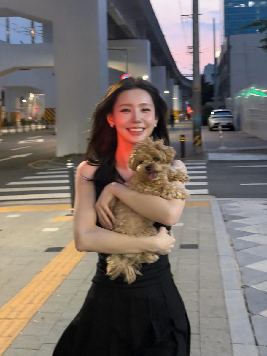 jojo370131's tweet photo. 유일한 월요병 퇴치제.. >조미연 웃는 얼굴 https://t.co/wSkRzvRdWU