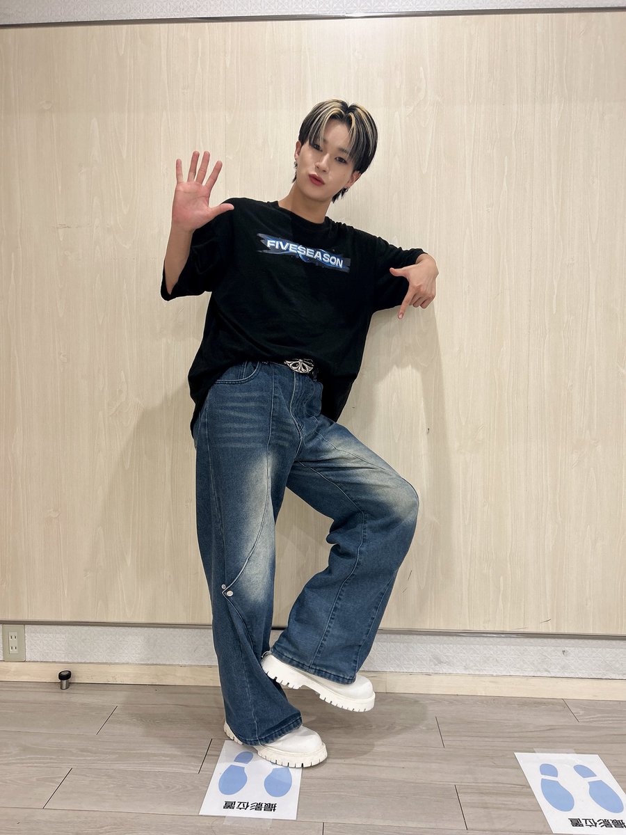 kai_1113827's tweet photo. ⭐️1日1KAITO⭐️99日目👀
かいとくん推して567日目に撮ったやつー
髪切っててちょー好きな前髪でとーってもかわいい😍
世界一のイケメンだよ君は😚🌟
#FIVESEASON
#KAITO https://t.co/BHXLAeJZUJ