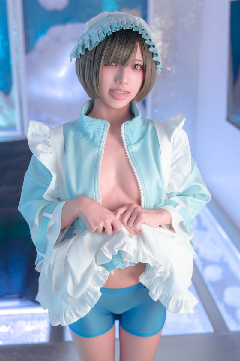 guilty_dolls's tweet photo. 2着目はマイクロビキニね
えー？私服でも撮影したい？
しょうがないにゃあ🍭 https://t.co/trGvJReXO8