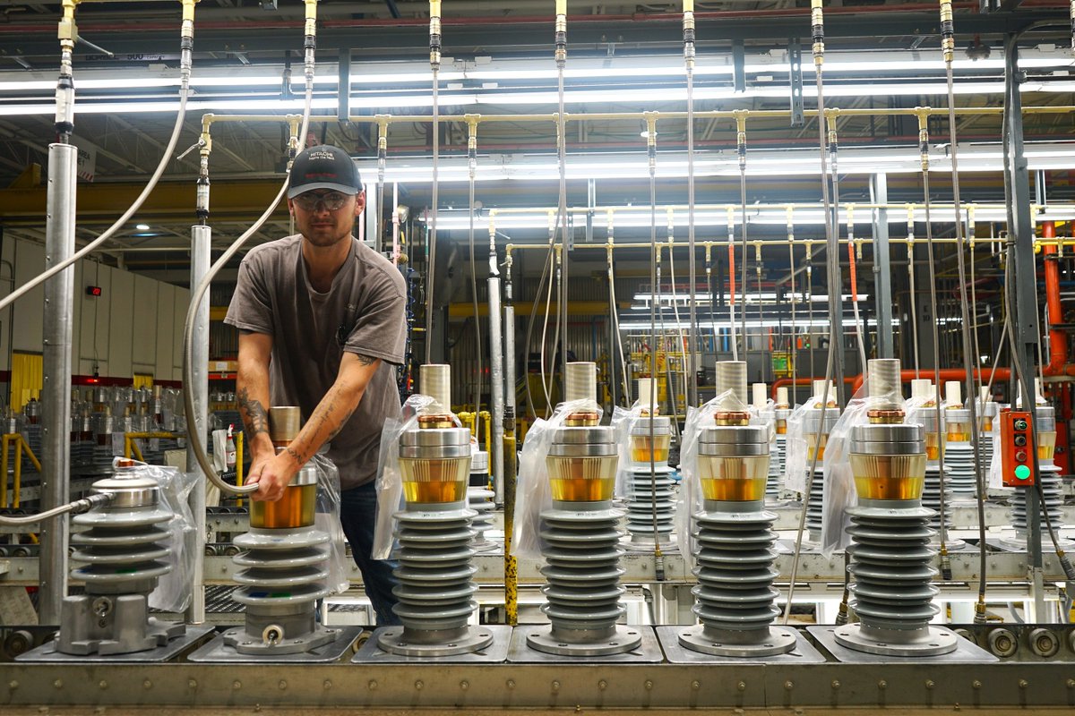 ChurchillWw's tweet photo. Inside a large power transformer, the longest-lead-time component, more than 130 weeks for a 345 kV unit, is the bushing: the insulated column that carries the conductor out through the tank lid so the transformer can be tied to the grid.

Before the pandemic, a 230 kV bushing took 40 weeks to a year to arrive.

Two U.S. manufacturers make 345 kV bushings. Every 765 kV bushing is imported; China supplies 31% of those imports, Mexico 14%, and India 14%.

Hitachi Energy is spending $106 million to expand its plant in Alamo, Tennessee, to make bushings up to 800 kV, with the expansion operational by mid-2027.