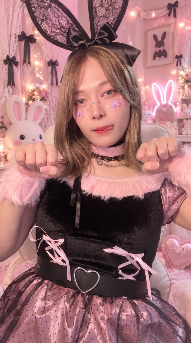 model_uman's tweet photo. お月見イベントありがとうございました！

みんなのおかげでギフト40K達成🎉✨
本当にたくさんの応援ありがとう😭

40K達成特��として、
🎁 お月見コスプレ壁紙を無料配布します！
保存して壁紙にでも使ってくださーい！
#ニューハーフ #男の娘好きと繋がりたい https://t.co/2Wr5mswF8q