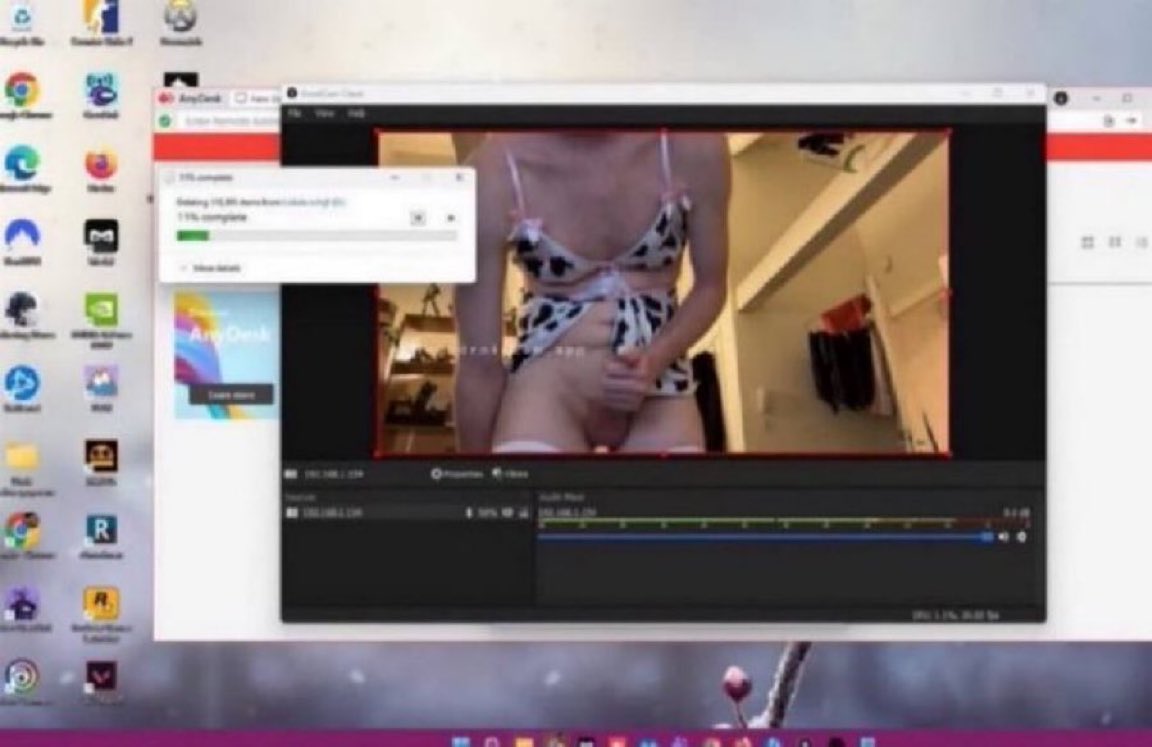 GoddessEdie211's tweet photo. ‼🚨TEAMVIEWER / ANYDESK SESSIONS 🚨‼

The danger of teamviewer and anydesk sessions is you have no way of knowing what happens AFTER.

I get you so fucked up on aroma and so deep in trance 

cuck redhead Techdom nsfwtwt humiliation https://t.co/ie8g24Yjak