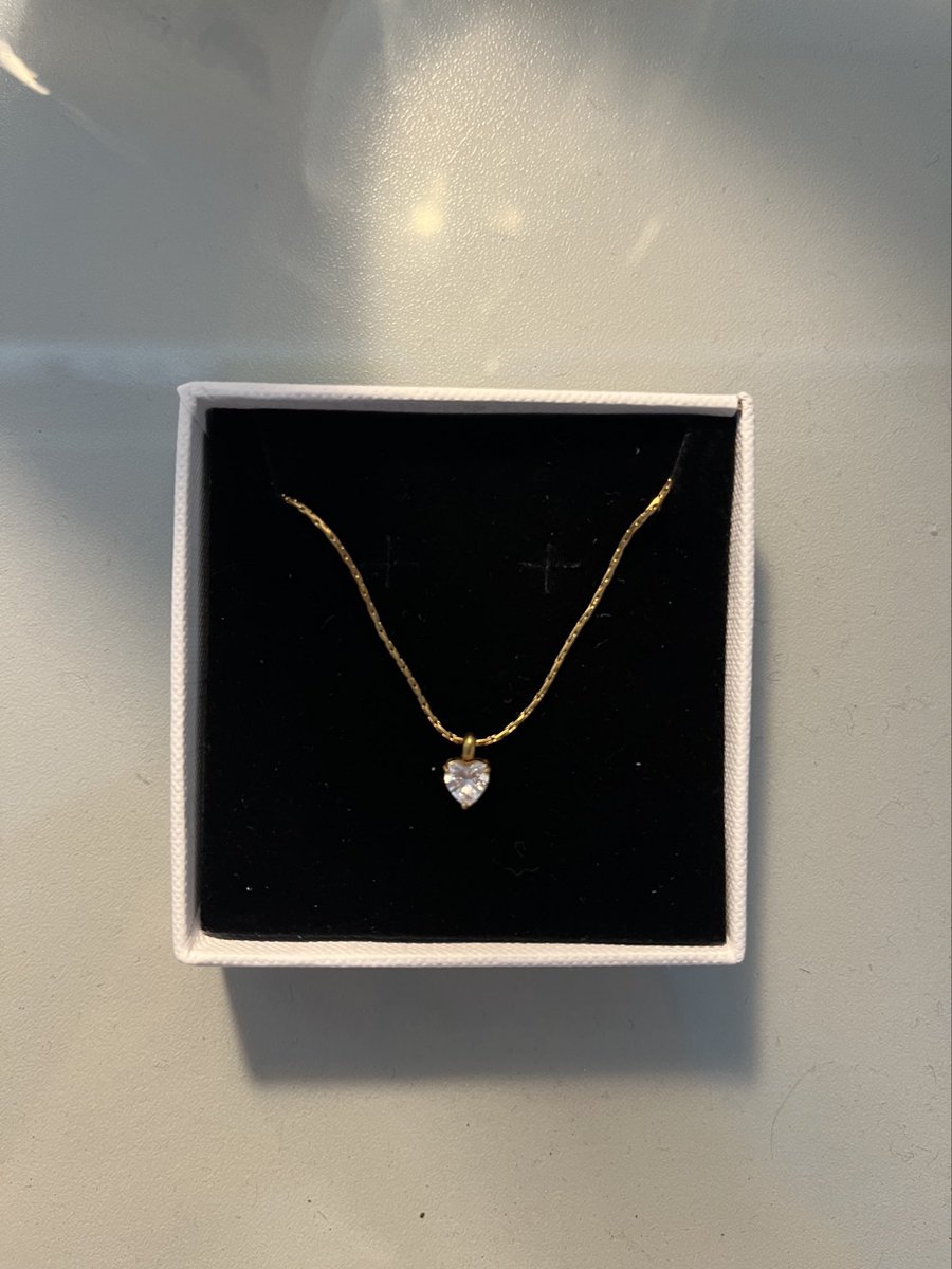 cintrunag's tweet photo. Bemet Luxe gem necklace - 250 free shipping
#ส่งต่อ #bemet #valichain #pipatchara #nicetrystudio #ส่งต่อเครื่องประดับ #ส่งต่อเสื้อผ้ามือ2 #โล๊ะตู้ #โล้ะตู้เสื้อผ้า https://t.co/vj4WRnzHaQ
