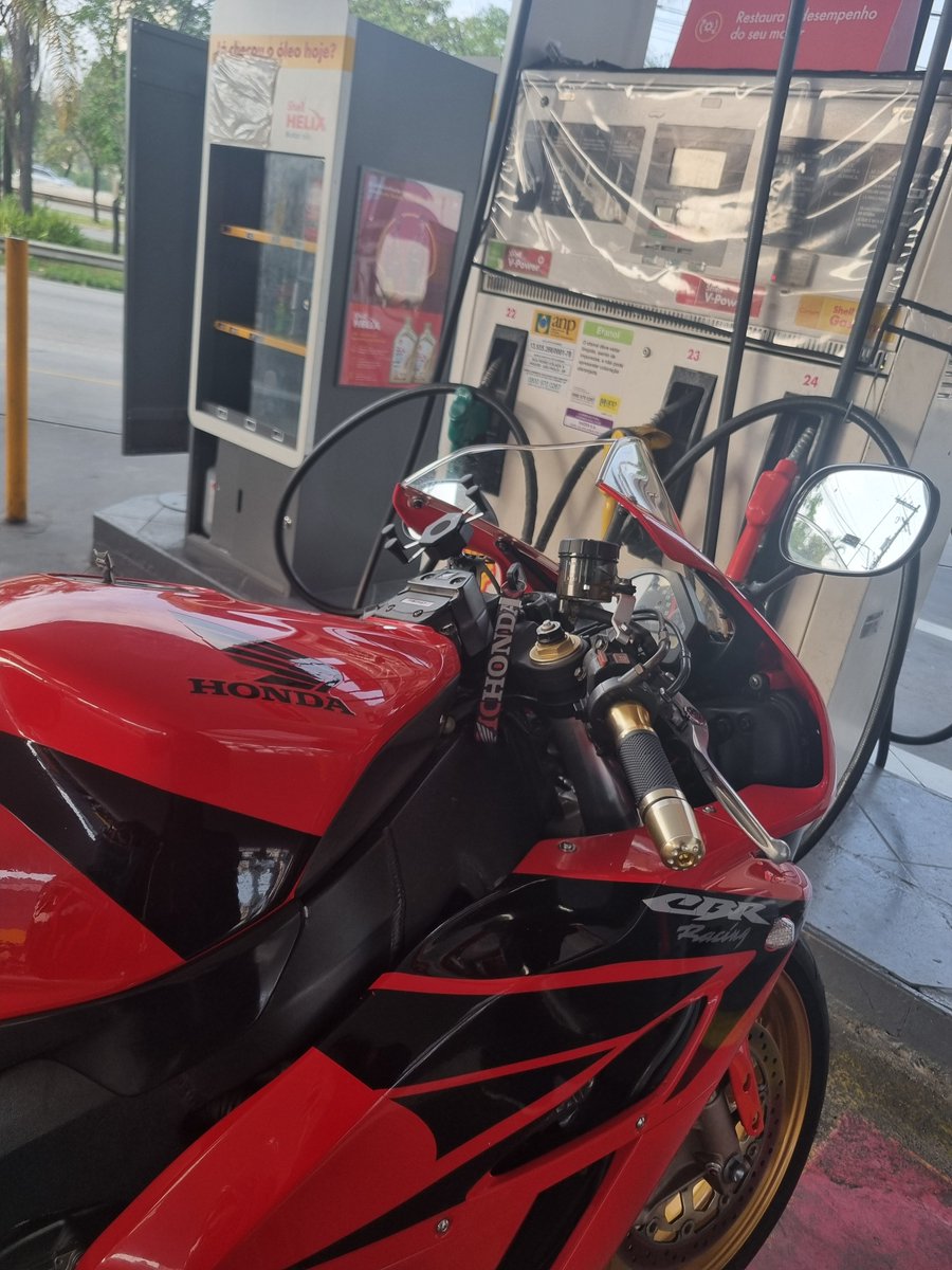 Trizz_Okami's tweet photo. só uma fotinha do rolê de hoje 🏍️🖤

#Moto #RoleDeMoto #Motolife #Honda https://t.co/UuvKaegAFc