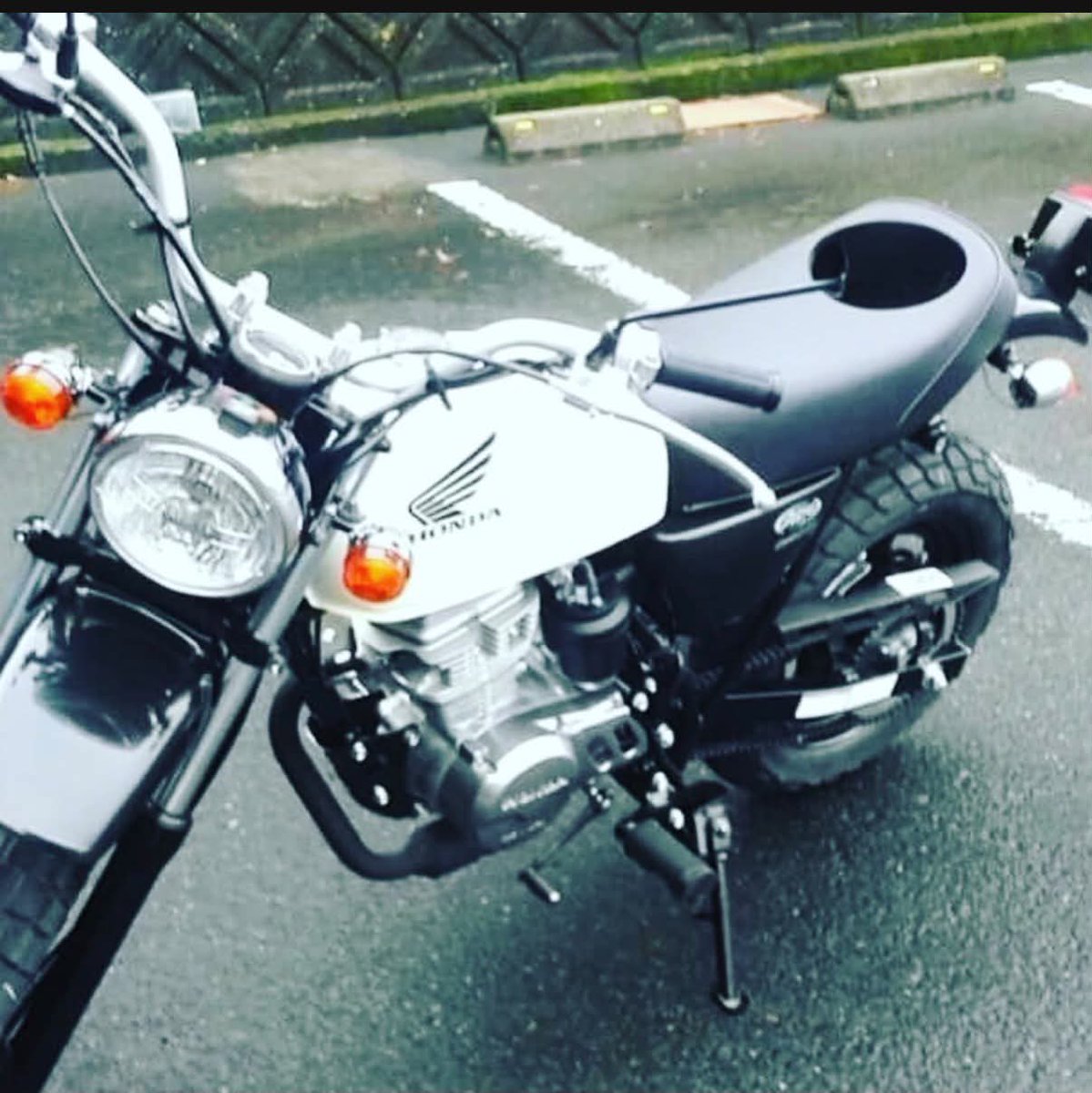 jidoushatounan's tweet photo. 【バイク盗難情報】岡山県岡山市南区でホンダ エイプ50の盗難被害です！
近隣の方はご注意ください！

■車種：ホンダ エイプ50
■日時：2026年9月27日 19:15
■被害場所：岡山県岡山市南区新福１丁目 ヤマダデンキ岡南店
■ナンバー：鹿児島 す 126000
■特徴：鹿児島ナンバー

■オーナー（投稿主）コメント：もし、見かけた場合は、情報を教えてください。よろしくお願いします🙇
■オーナー（投稿主）連絡先：（threads）@ashika2036
詳細URLと拡散用動画はリプ欄です
拡散希望、ご協力お願いします！
