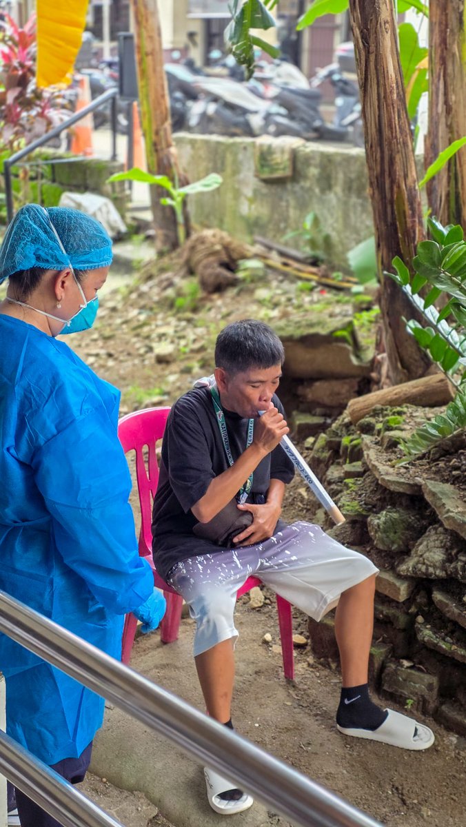 StopTB's tweet photo. Getting an adequate sputum sample can be challenging, but sample quality matters for rapid TB diagnosis.

With support from @MHLWitter, THINCR is evaluating Lung Flute ECO in Silang, Philippines: a simple, low-cost, non-electric tool designed to help people produce sputum. https://t.co/sK3gX0hWyc