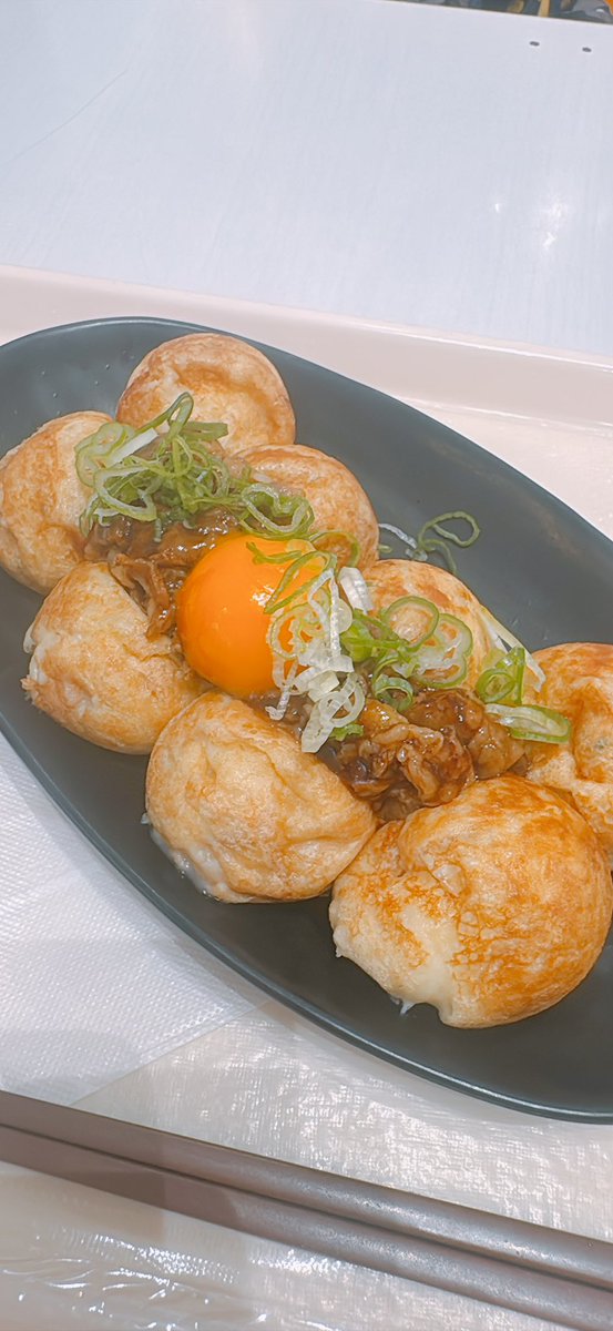 hlo_olo's tweet photo. 月見牛カルビたこ焼き
紫芋シェイク https://t.co/MLUDN9rqyf