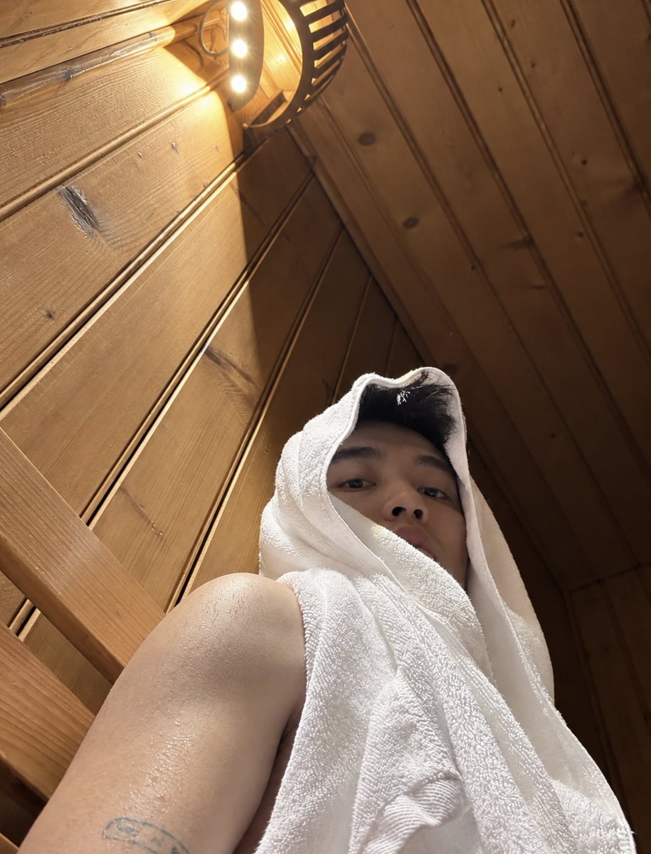 CallmeTinhday's tweet photo. Saunaa time

IG : notyourtinh https://t.co/gd8ZG67aSv