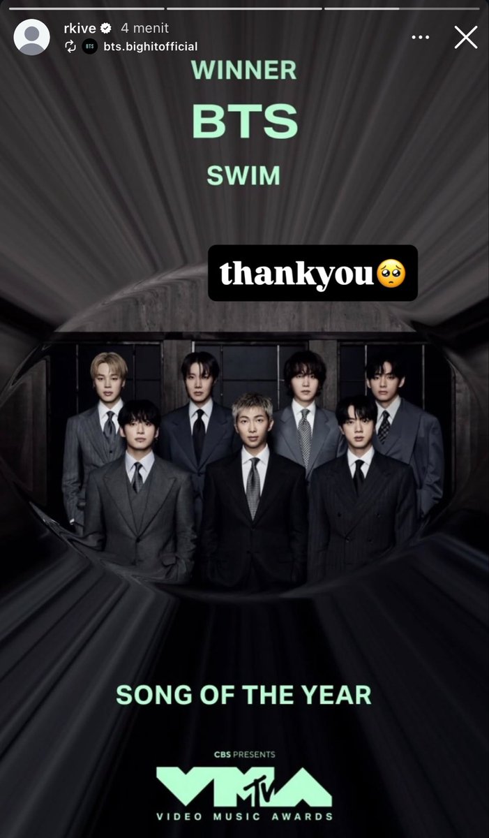 JUNG9795_'s tweet photo. usaha kita selama ini tuh selalu di liat dan di apresiasi loh guys sama mereka 😭 
jadi yuk makin semangat lagi kita bareng2 vote dan streaming buat bangtan!!! 
mereka selalu bilang makin sama army, bangga bgt rasanya terharu 😭🫂 bangga bgt jdi army :(( makasih bts 🥹💜 https://t.co/pj6LKKQ6rN