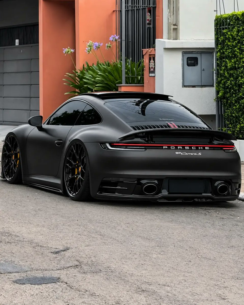 TheAutoHub's tweet photo. Porsche 911 Carrera s https://t.co/52I8jF6N6U