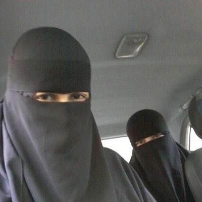 vgsadp's tweet photo. اللبس الي يفرضون عليك تلبسينه ودرجة الحراره ٤٥ https://t.co/GKvJLO7Am5