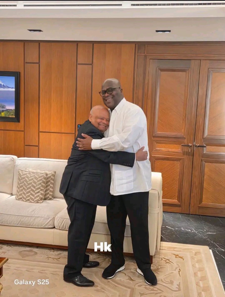 Irderick's tweet photo. Si pour tout le monde, entre un frère et un ami, le choix est clair; pour Raphaël Katebe Katoto, le choix est flou. https://t.co/wGcR9ZQ4Ky