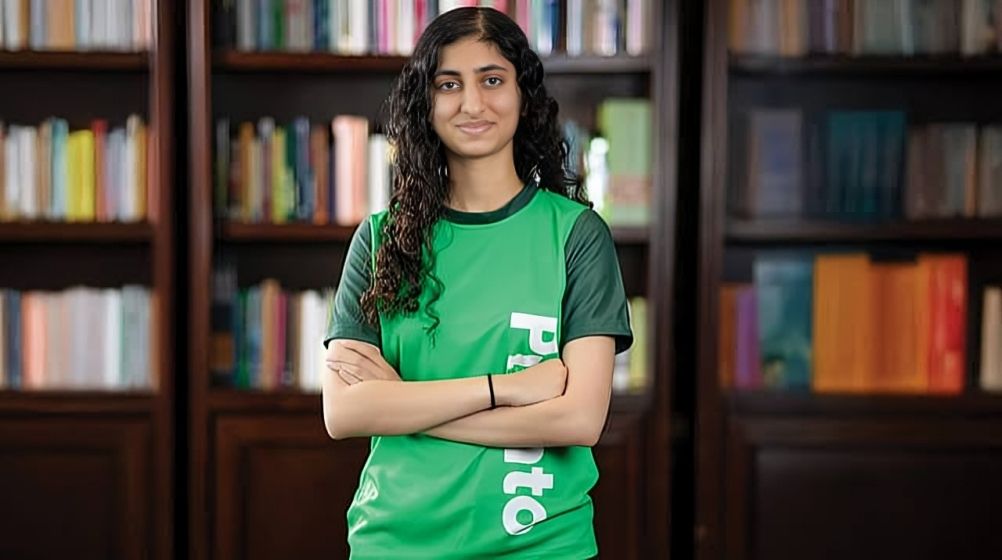IndianTechGuide's tweet photo. 🚨 At just 23, Anjali Sardana built Pronto, a Bengaluru-based 10-minute home services startup now valued at ₹800 crore. https://t.co/y4Ote9w4l4
