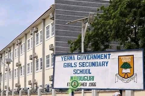 Ade_Nurayn's tweet photo. These are public schools I visited today in Maiduguri, Canada.

The schools are completely free, and the children are also fed every day.

You see, children who grow up in this type of environment are usually different.

This should be the standard other zones should. This should be the least we should demand from our governors. Anything less will not be accepted.