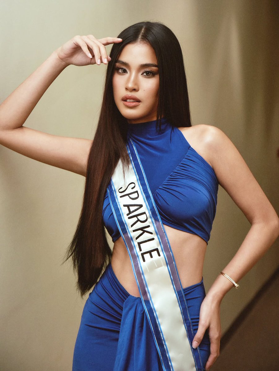 NewsKoPH's tweet photo. SLAY ang look ni Shuvee Etrata sa kanyang latest photos sa IG.

"Daghang Salamat, mga Sugbuanon!" sey niya sa post.

📸 : @shuveeetrata / IG

Sundan: https://t.co/cPs5DJ6wL9 https://t.co/loO5g7eKX7