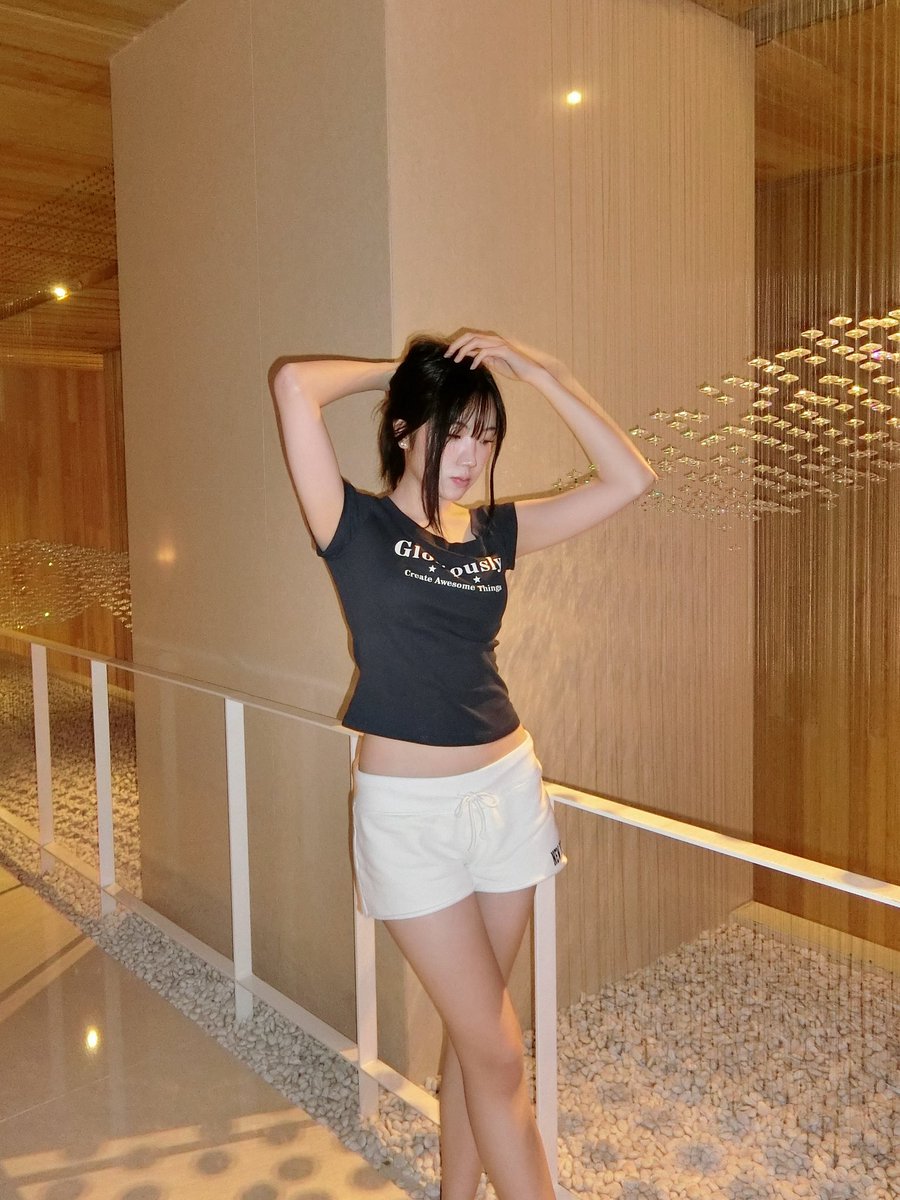 1ofonethe's tweet photo. อยากเย็ดหน้าสวยๆของมึงจังอีเอแคร์ กูจะเย็ดจนนํ้าเงี่ยนเยิ้มติดเต็มหน้ามึงเลยอีกะหรี่เอแคร์ ควยปาดหน้าให้ทั่วละแตกใส่หน้ามึงละเลงนํ้าว่าวให้เลอะเต็มหน้า ละค่อยเอาควยให้มึงอมทำความสะอาดตอกปากมึงจนเสร็จในปากในคอมีแต่กลิ่นควยกลิ่นนํ้าว่าง ละต่อที่หีมึงต่อลงแขกผลัดกันแตกในมึงจนท้อง https://t.co/2yP9R9yEz7