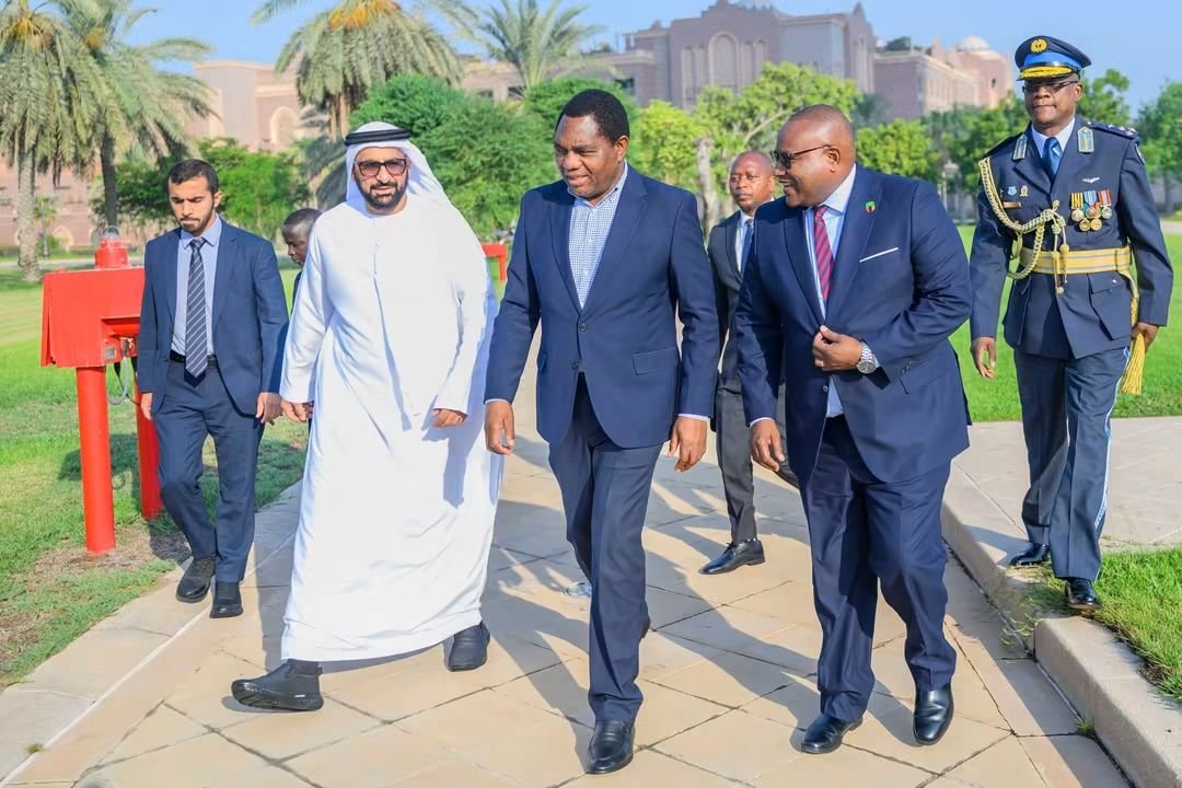 ZambiaMFAIC's tweet photo. President @HHichilema has arrived in the United Arab Emirates #UAE for a Working Visit.

#ZambiaUAERelations
#GrowZambiaAgenda
#ForeignAffairsZambia 

📸 @HHichilema https://t.co/VZ5Z1Z9bt6