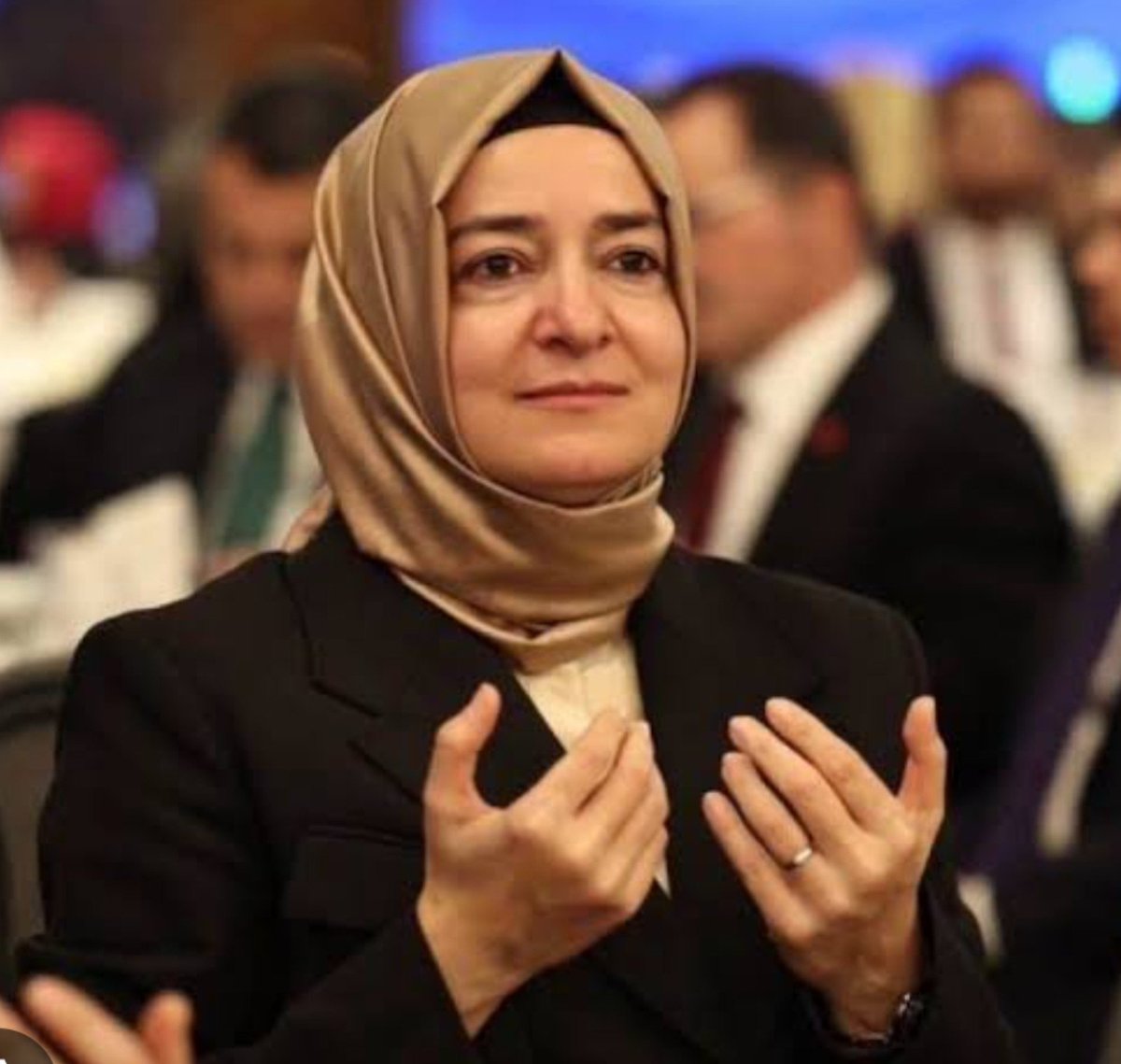 Sadece__Turkk's tweet photo. Tımarhane, yemin ediyorum tımarhane https://t.co/8THfdJiTPV