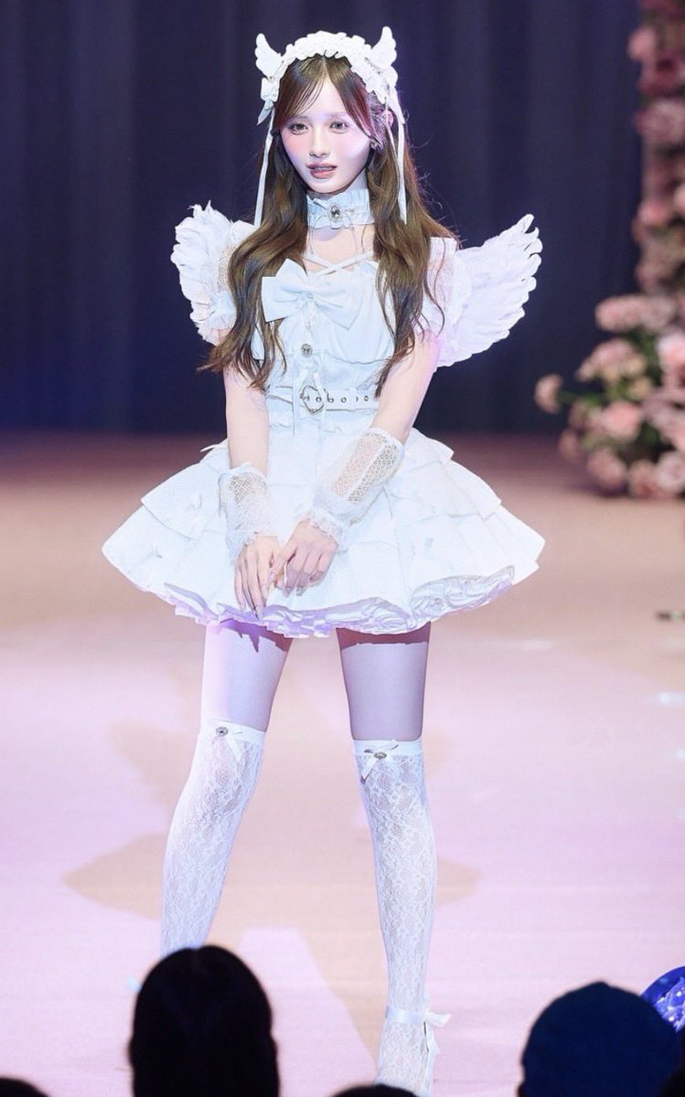 sua_lilb33's tweet photo. このビジュで1児のママって…レベチすぎて泣ける。 https://t.co/OxrFhthjNy