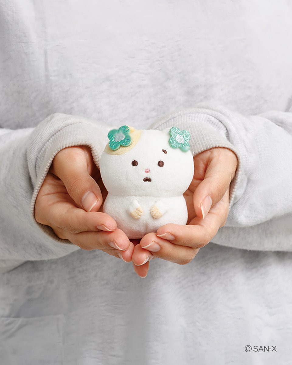 sanx_global's tweet photo. Two clovers… isn’t that a little too luxurious?
#sanx #sanxoriginal #hamuchima #fluffyfriends #fourleafclover https://t.co/oD75gwDe7P