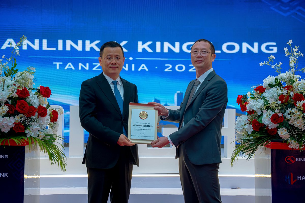 HanlinkTanzania's tweet photo. Highlights from the Official King Long Bus Launch in Tanzania! 🚌🇹🇿

We recently launched King Long buses in Tanzania, showcasing the XMQ6127KYW and XMQ6821CY built for comfort, safety, reliability and efficient passenger transport.

 DM us today!
#KingLongTanzania #KingLongBuse https://t.co/ueuaj9fvi7