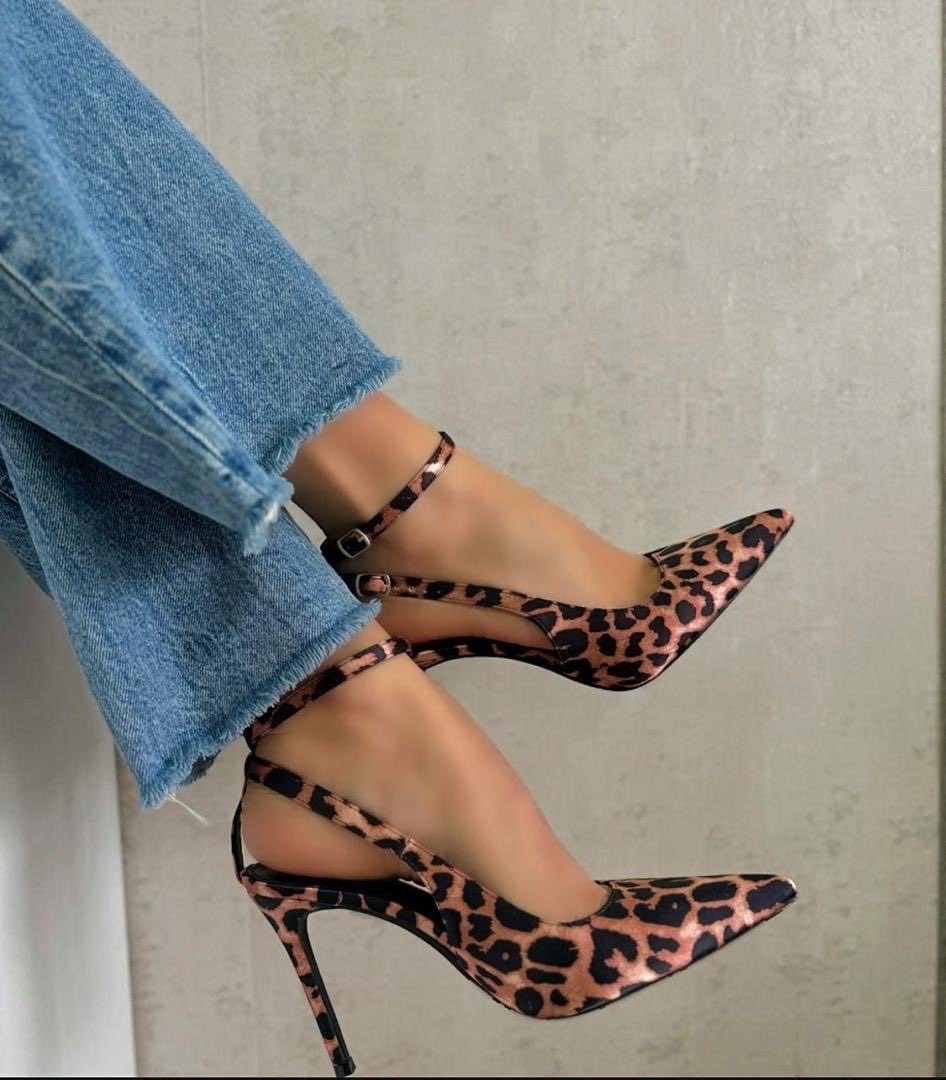 CHICOLLECTIONSs's tweet photo. Available sizes 37~42
25K

Please help me retweet 🙏🏿 https://t.co/wPViReWWzH
