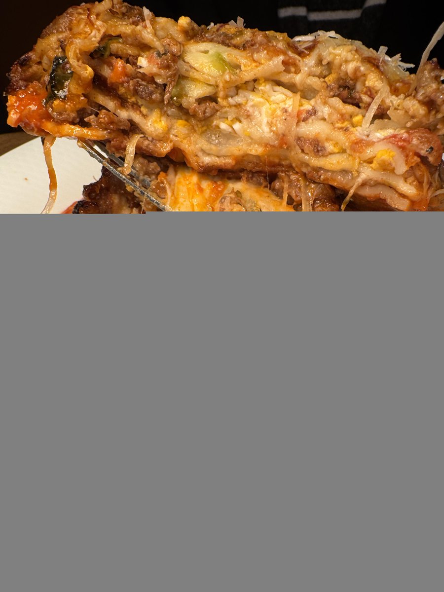 JeremiahCoeg's tweet photo. Just realized I spent 10 mins in the office kitchen this morning debating if the leftover "salad" from yesterday’s team lunch was actually a savory vegetable pizza with extra tomatoes. Spoiler: The crunch was just overcooked croutons and regret. ， https://t.co/KIdhrPiaoy