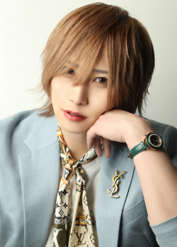 EyesGroupAmb's tweet photo. 「EyesExecutive」の夢咲レオさんは、吸い込まれそうな瞳と洗練された雰囲気が魅力的な王子様✨優しく甘い笑顔に心奪われること間違いなし！極上の癒やしとときめきを体験しに行きませんか？
#EyesExecutive #夢咲レオ #ホスト #イケメン #推し不在さんおいで https://t.co/24H1DJD8hm