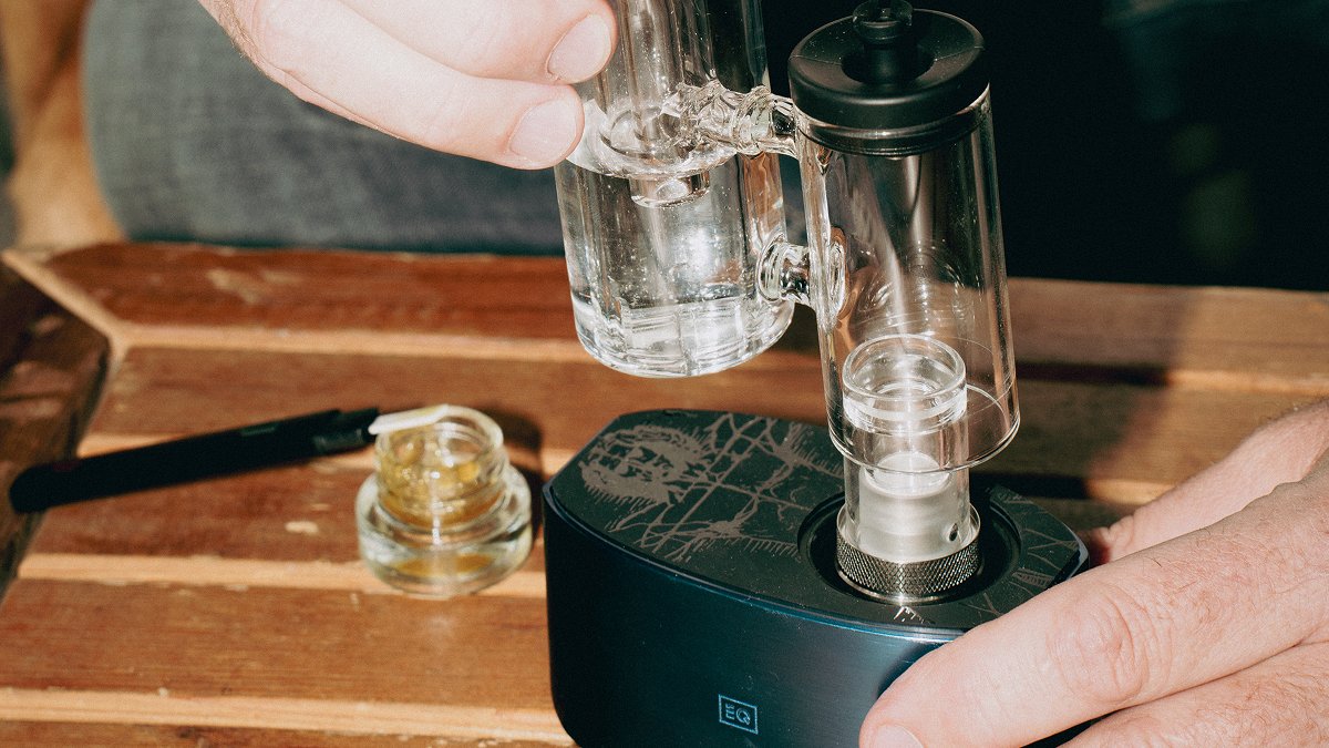 DaVinciVape's tweet photo. Sunday plan: seat the glass, pick a temp, stay in. https://t.co/UrkKQH2li8