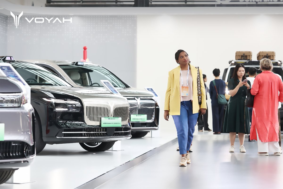 VOYAH_Motor's tweet photo. 🌏 From Wuhan to the world.
At the Global Mayors Dialogue · Wuhan, representatives from 22 countries across five continents came together. As the official vehicle partner, #VOYAHDREAM provided comfortable, safe and green mobility throughout the event.
#VOYAH #FreedomToExplore https://t.co/I11LUBvNqi