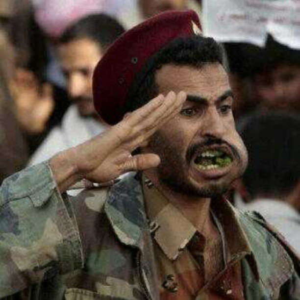 SultanMBSking's tweet photo. @Adelalhasanii حوثي يتحدث عن النفط و الله هزلت😂

حدك القات و النوم و ممارسة الرذيلة
يا حوثي https://t.co/3ssDE19KPG