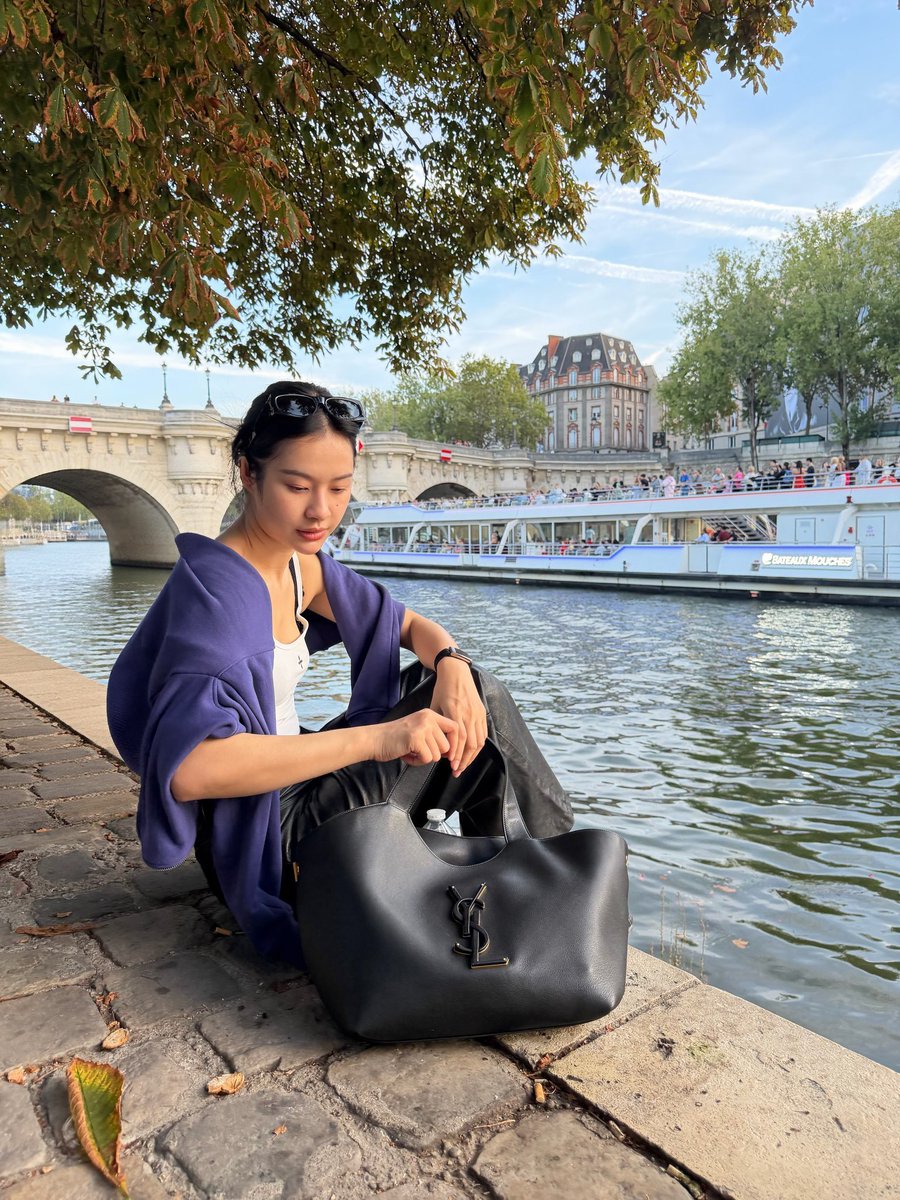 milkfamily__'s tweet photo. ผู้บ่าวแพรีสหล่อแท้เหลาาาาาาาาาา🫠🫠🫠

 PFWSS27 CALLING MILK PANSA
#YSLxMilkPansa
#MilkPansa
#SaintLaurentSS27 #PFW
#YSL #YvesSaintLaurent https://t.co/jtSKgBtLgR