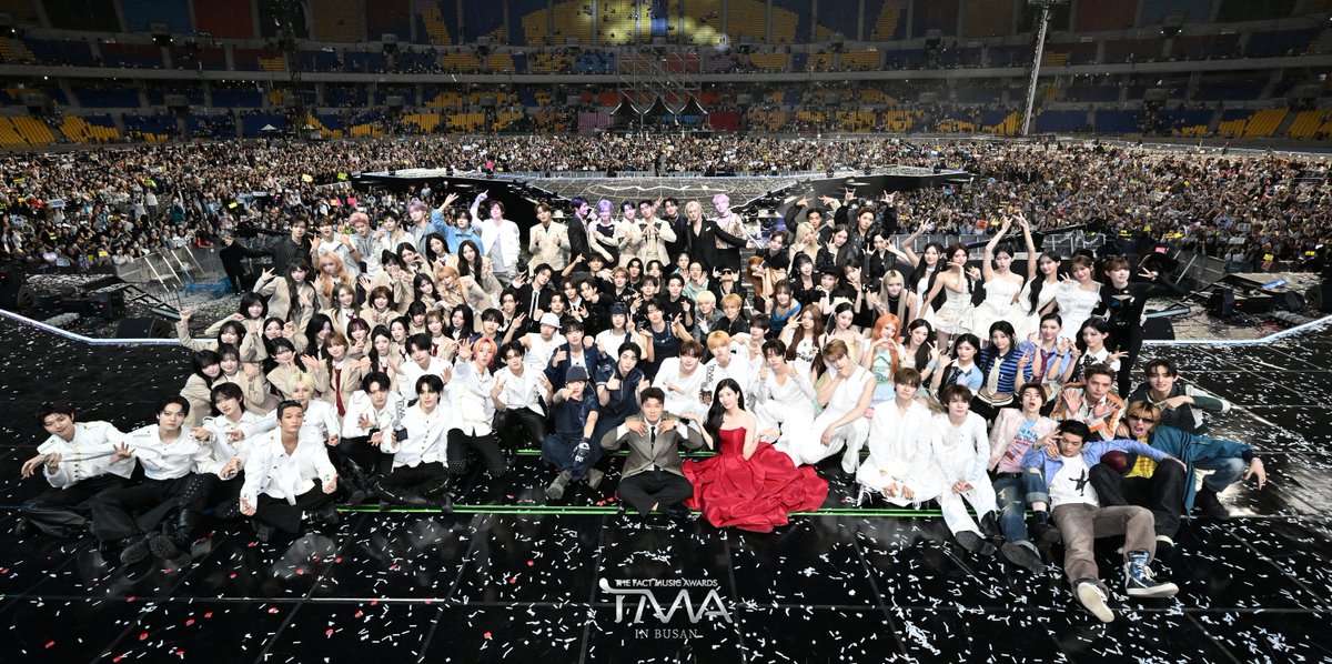 thefact_TMA's tweet photo. [📷] 2026 TMA 

2026 THE FACT MUSIC AWARDS를 빛낸 
아티스트들의 순간✨

그날의 순간을 사진으로 다시 만나보세요.

#2026TMA #TMA #더팩트뮤직어워즈 #FANNSTAR #팬앤스타
