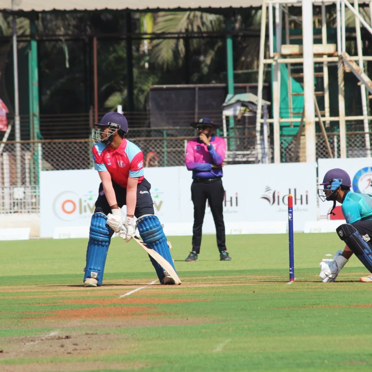 aaliyahdavisjtr's tweet photo. L. A. K. S. H. Y. A K. O. C. H. A. R, opening batsman for Kailash Sports Surat, praises both openers’ strong start: one attacked while the other played sensibly. A great start to their Surat Cricket League campaign. https://t.co/tP1OaQgWbb