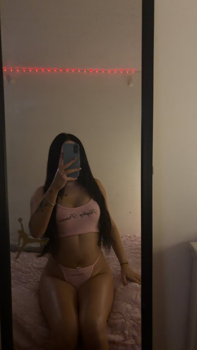 blindfoldbabe2's tweet photo. #toronto https://t.co/FyqhnuogHy