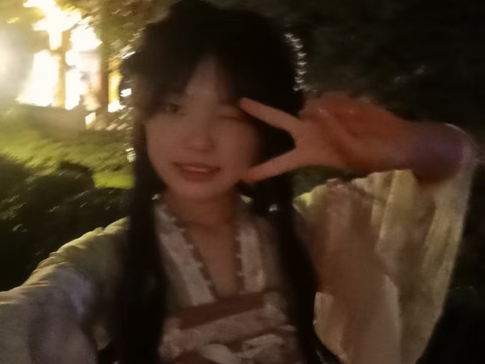 jxgevq's tweet photo. 汉服 https://t.co/iiu7c6JpNV