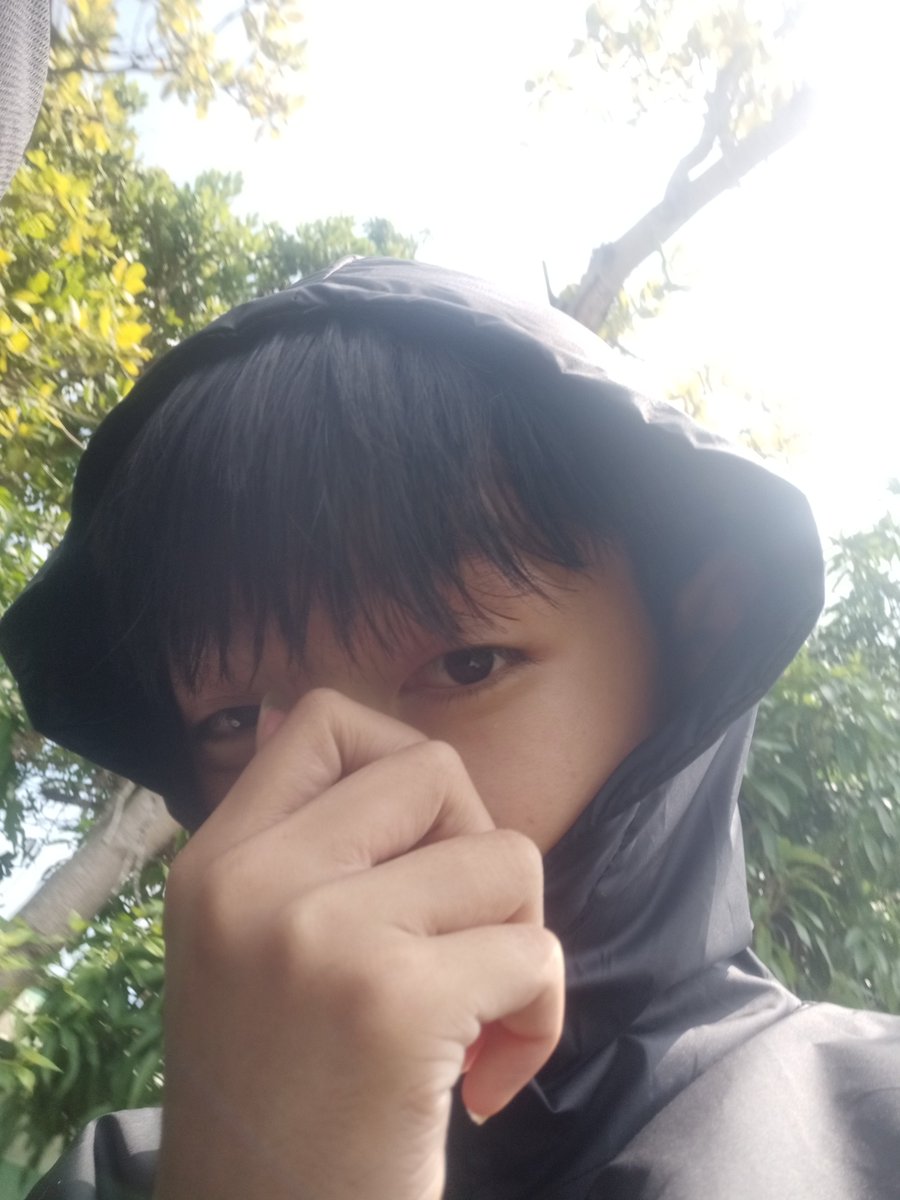 hnghinhi8mwj's tweet photo. Phi công trẻ https://t.co/FVT4NspTcC