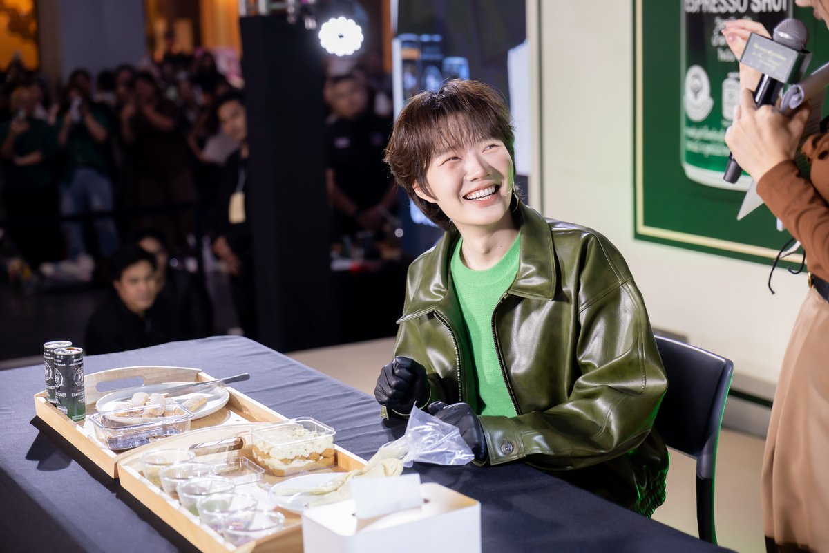 D7Thailand's tweet photo. ขอบคุณโอ๋ๆทุกคนที่มางาน The taste of premium in the moment with Namping🐰❤️ ครั้งหน้ามาหากันอีกนะคะ
-รูปผู้โชคดี ถ่ายภาพ1:1 ดิจิตอล 30 คน>https://t.co/1JoPR5ZOkt
-VDOช่วงBenefit ถ่ายภาพ1:1 >https://t.co/Vb73AgpSMo
-VDOช่วงBenefit Hi bye > https://t.co/o4UfjjHMbU
-ภาพบรรยากาศภายในงานและช่วงเล่นเกมส์ >https://t.co/UWefHJx1tq

#D7TasteOfPremiumXNamping
#D7xNamping #D7Thailand
#ทุกช่วงเวลาของน้ำปิงมีดีเซเว่นเสมอ
 #nampingster